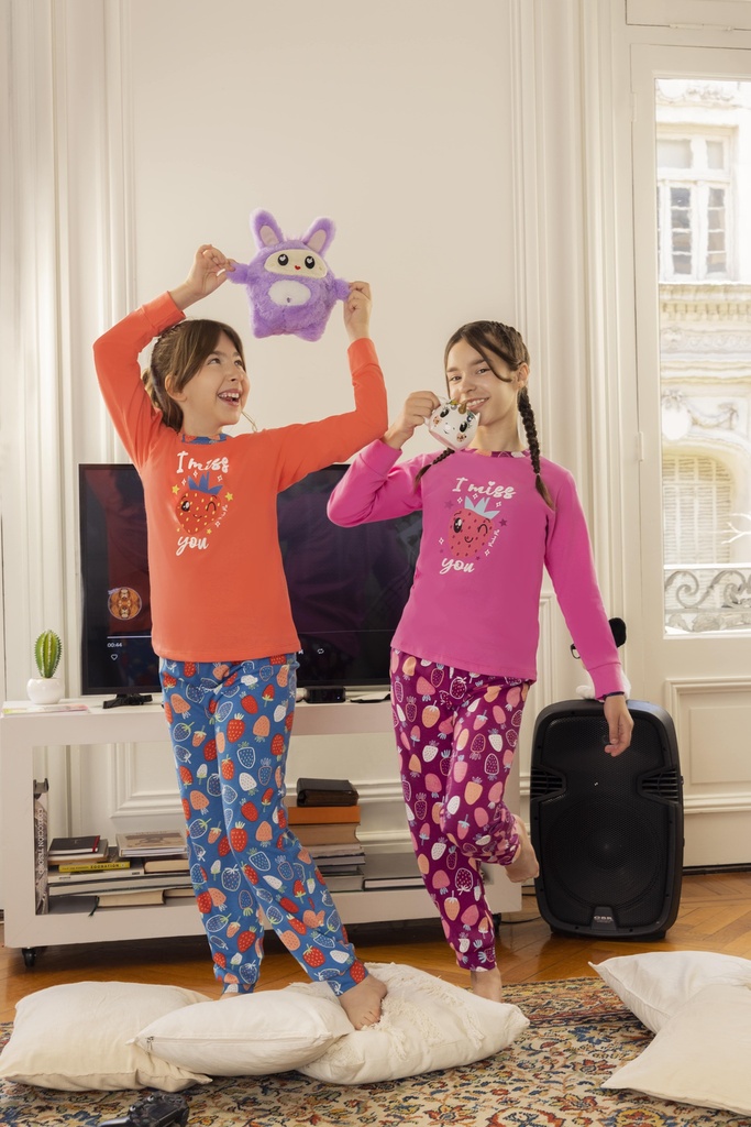 [PIA520/1] DESCUENTO 15% LIQUIDACION DE TEMPORADA!  INV. PIJAMA NENA FRUTILLAS CON ESTAMPA (6)