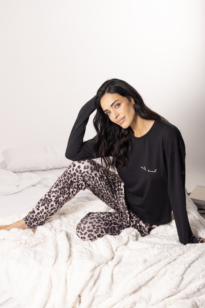 [ANDP9040] DESCUENTO 10% LIQUIDACION DE TEMPORADA!  INV. PIJAMA CAMISETA LISA Y PANTALON ANIMAL PRINT (1)